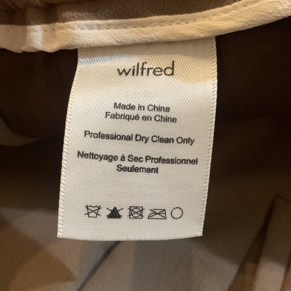 Aritzia Wilfred Darontal Cropped Straight leg Pant, size 4, camel - Picture 6 of 8